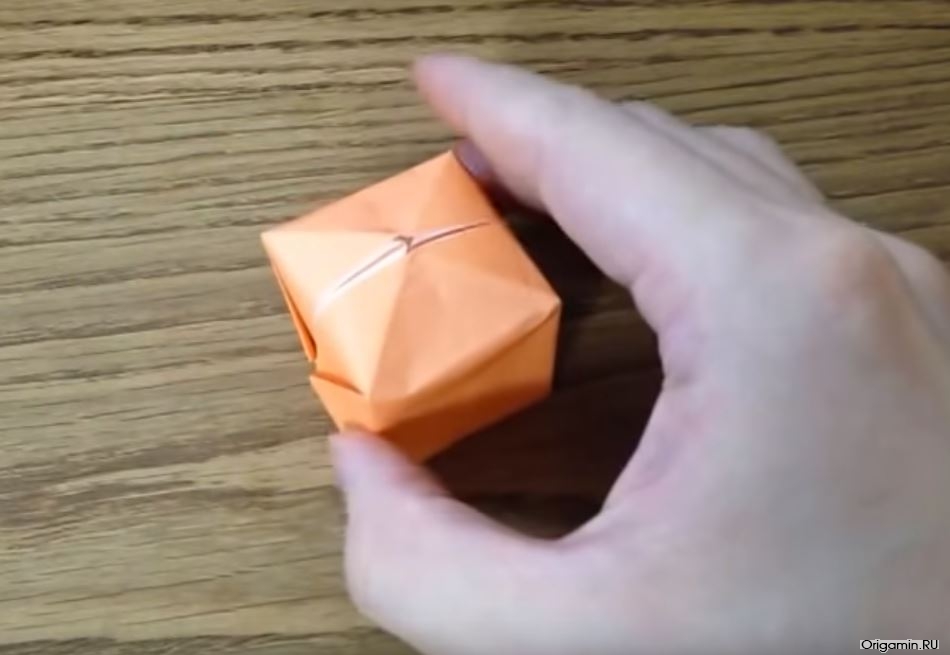 Бомбчка оригами