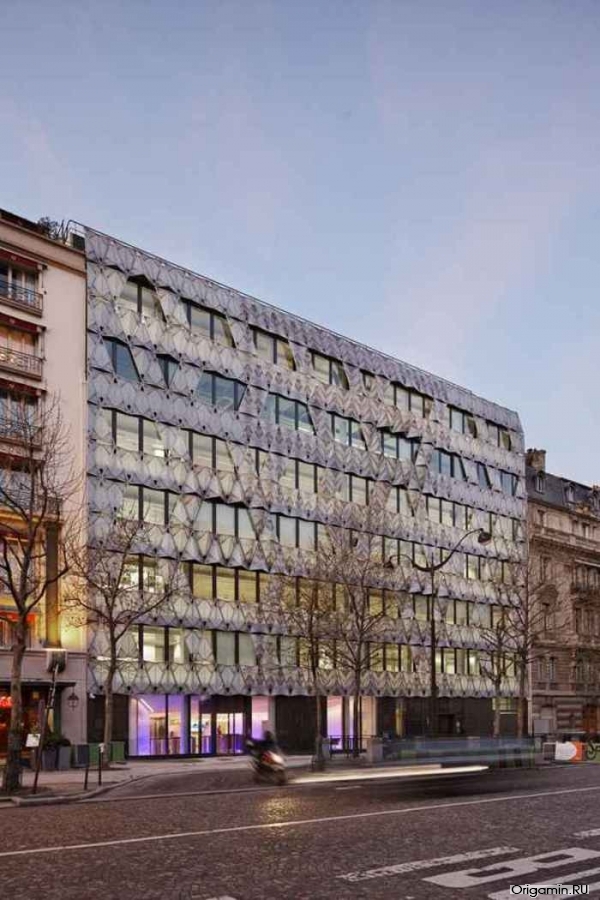 Оригами здание в Париже