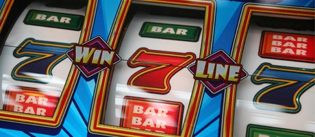 Как играть в игровые автоматы на деньги?